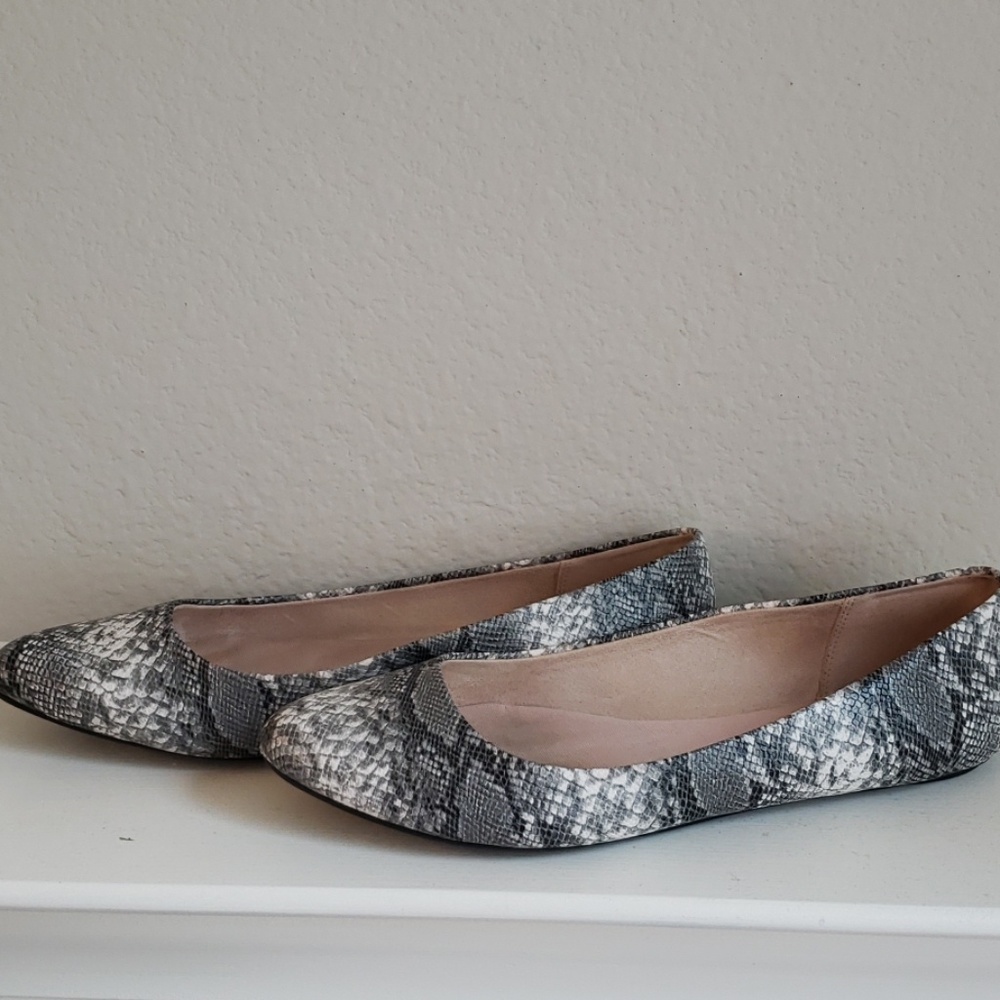 Gray Snake Skin Flats